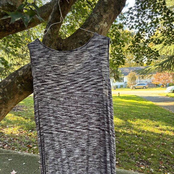 Latched Mama Active Nursing Tank (Maternity or Nursing Friendly) - Picture 3 of 4